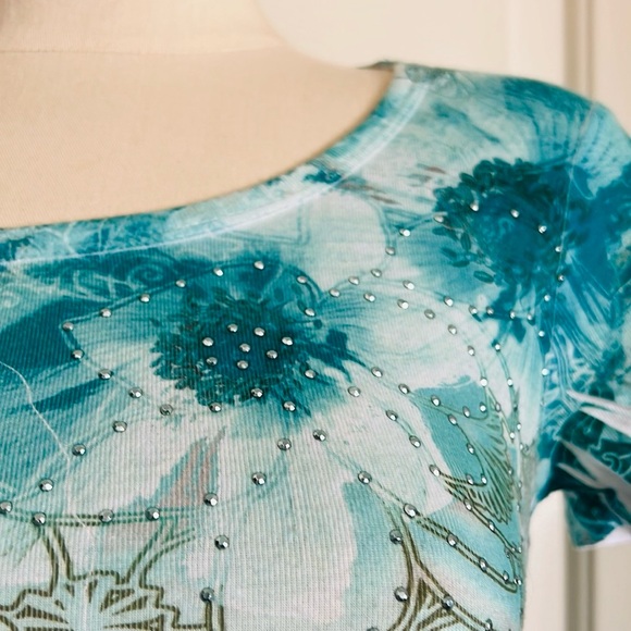 Style & Co / Teal & White~Floral Design Top With Embellishment - Picture 3 of 9